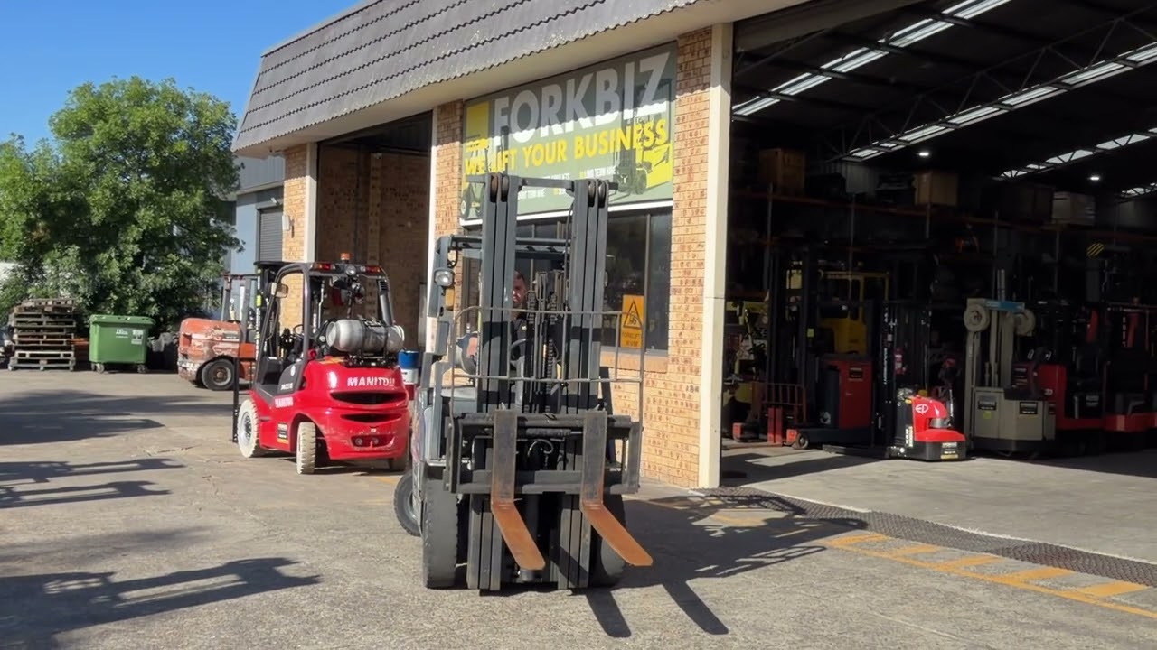 2.5 Tonne Nissan Forklift | Forkbiz