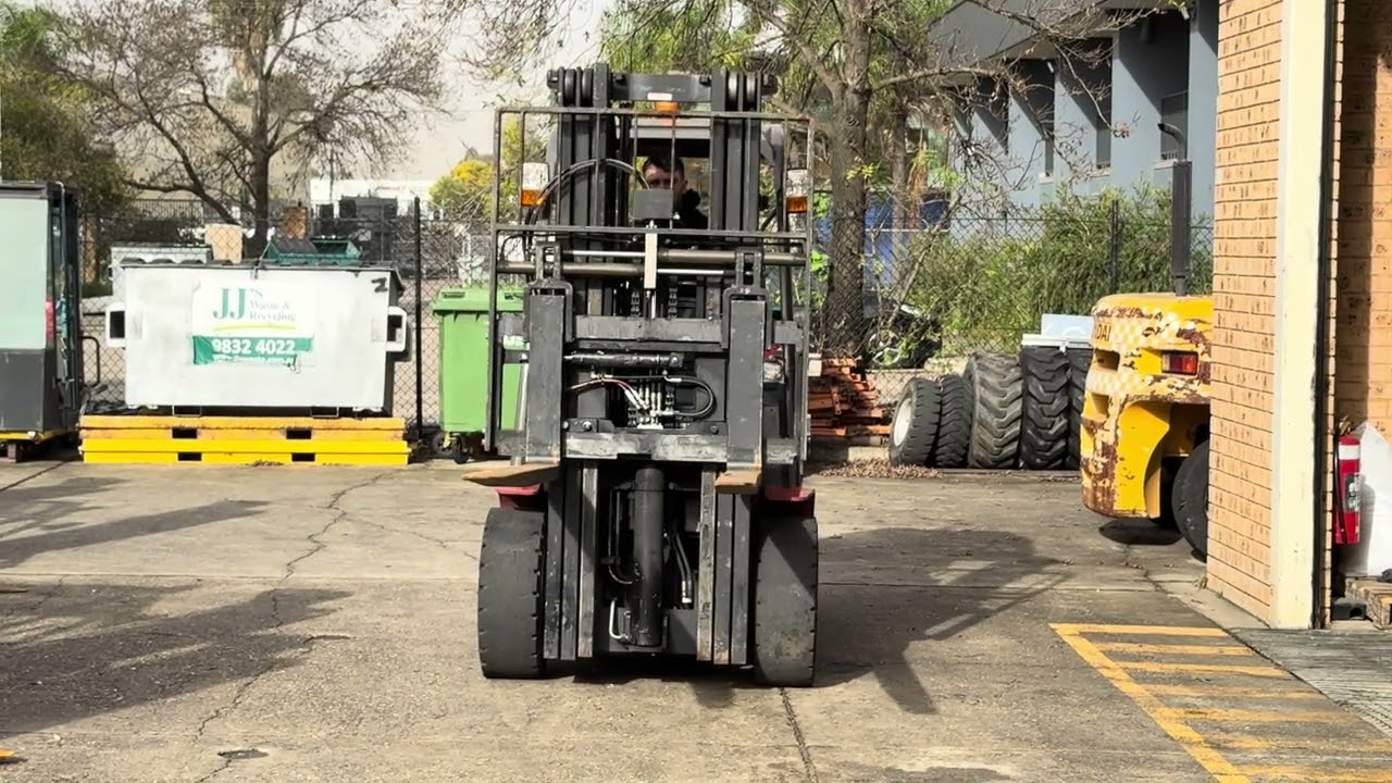 3.5 Tonne Manitou Forklift | Forkbiz