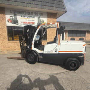 5.5 Tonne Hyster Forklift For Sale