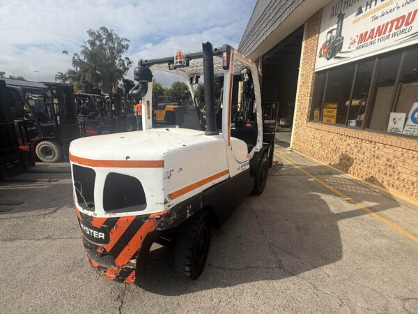 5.5 Tonne Hyster Forklift For Sale - Image 7