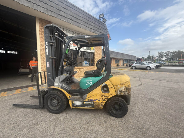 Komatsu 2.5 Tonne Forklift For Sale