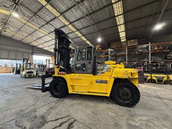 16 Tonne Hyundai Forklift For Sale - Image 6