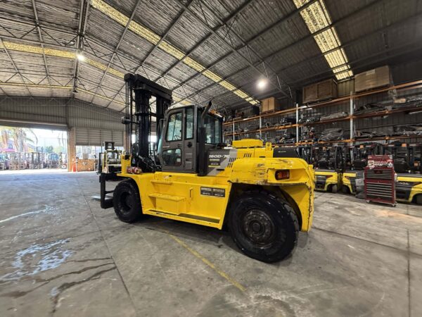 16 Tonne Hyundai Forklift For Sale - Image 7