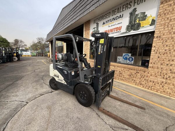 2.5 Tonne Crown Forklift For Sale - Image 12