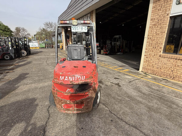 3 Tonne Manitou Forklift For Sale - Image 6