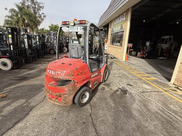 3 Tonne Manitou Forklift For Sale - Image 7