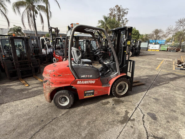 3 Tonne Manitou Forklift For Sale - Image 9