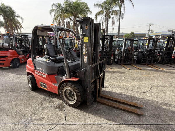 3 Tonne Manitou Forklift For Sale - Image 12