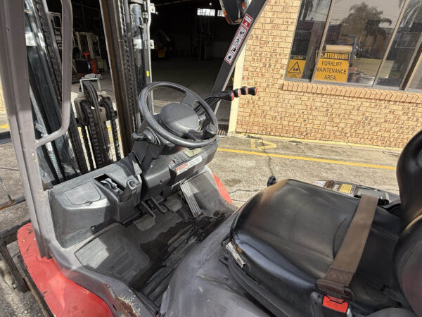 3 Tonne Manitou Forklift For Sale - Image 20