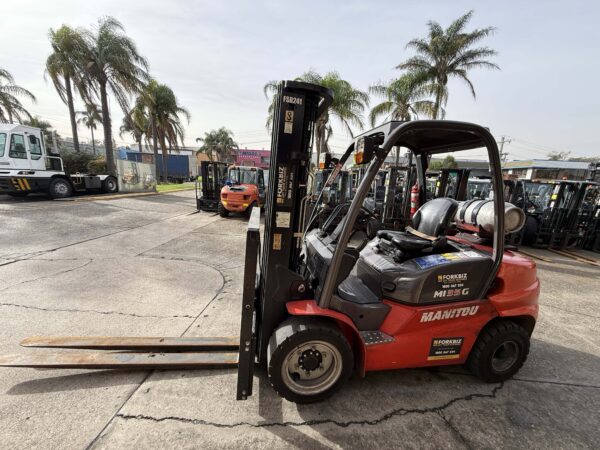 3.5 Tonne LPG Manitou Forklift For Sale - Image 9