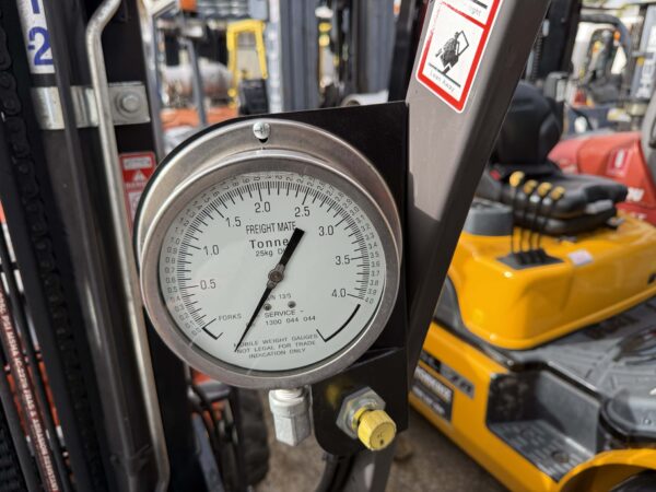 3.5 Tonne LPG Manitou Forklift For Sale - Image 19