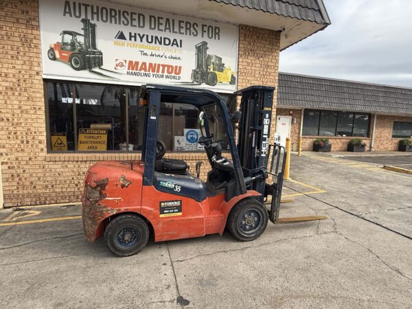 3.5 Tonne Heli Forklift For Sale