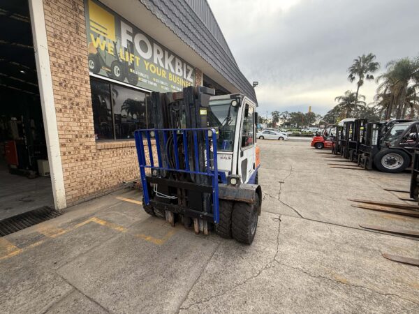 4 Tonne Hyster Forklift For Sale - Image 4