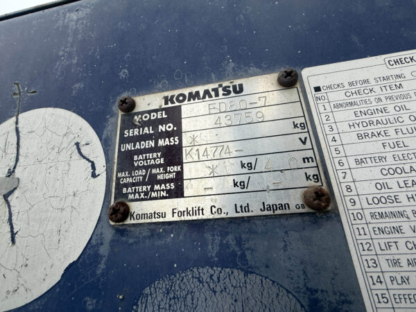 8 Tonne Komatsu Forklift For Sale - Image 11