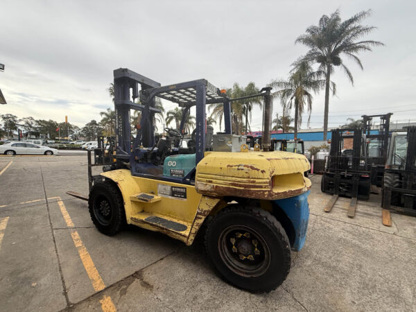 8 Tonne Komatsu Forklift For Sale - Image 14