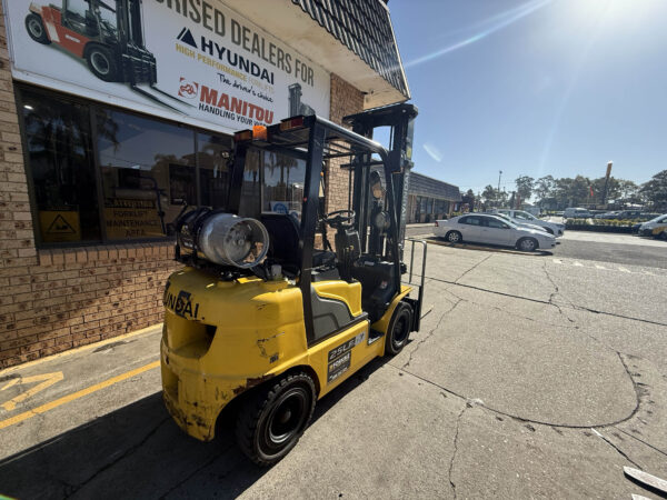 2.5 Tonne Hyundai Forklift For Sale - Image 13