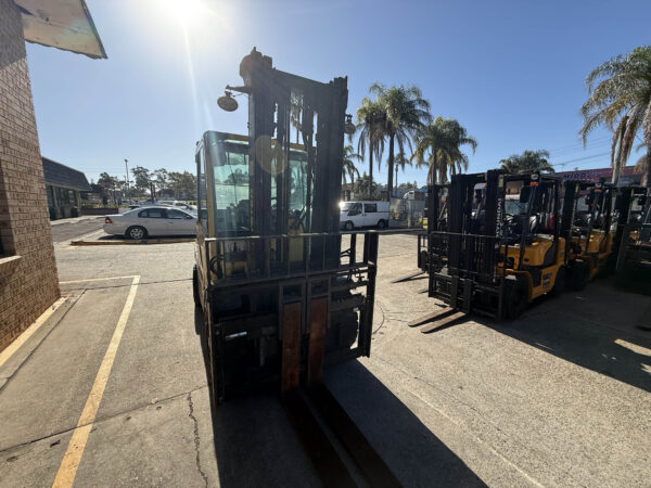 5 Tonne Hyster Forklift For Sale - Image 11