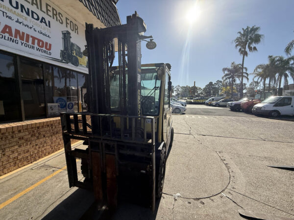 5 Tonne Hyster Forklift For Sale - Image 13