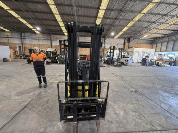 1.5 Tonne Hyundai Electric Forklift For Sale - Image 11