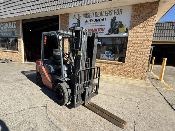 3 Tonne Toyota Diesel Forklift For Sale - Image 4