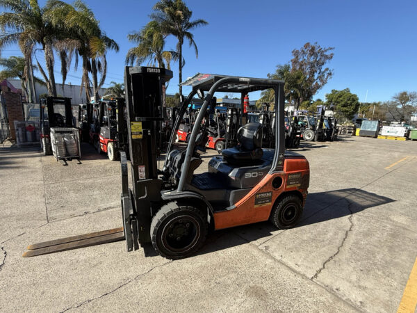 3 Tonne Toyota Diesel Forklift For Sale - Image 10