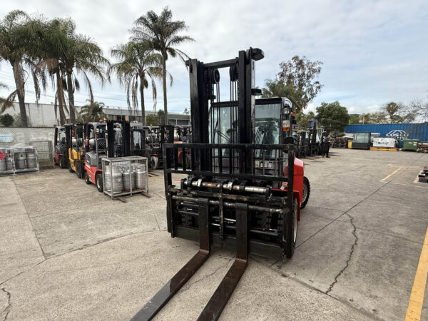 5 Tonne Manitou Forklift For Sale - Image 12