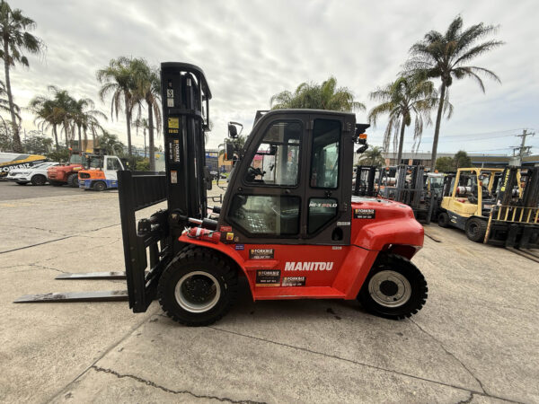 5 Tonne Manitou Forklift For Sale - Image 15