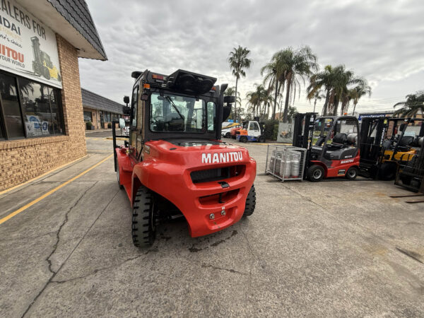 5 Tonne Manitou Forklift For Sale - Image 19
