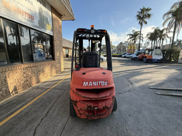 2.5 Tonne Manitou Forklift For Sale - Image 6