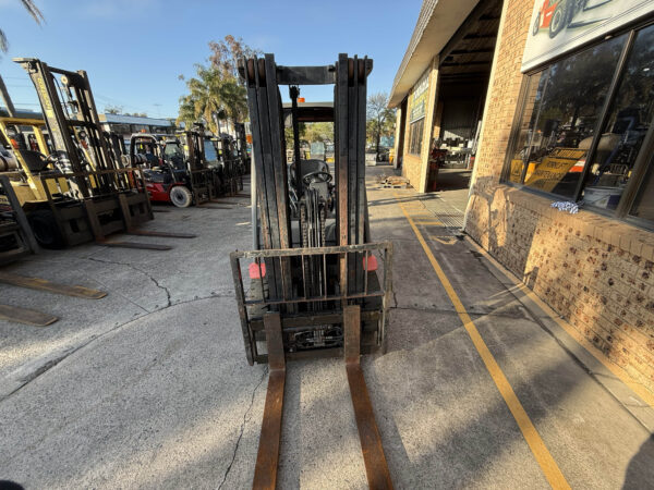 2.5 Tonne Manitou Forklift For Sale - Image 15
